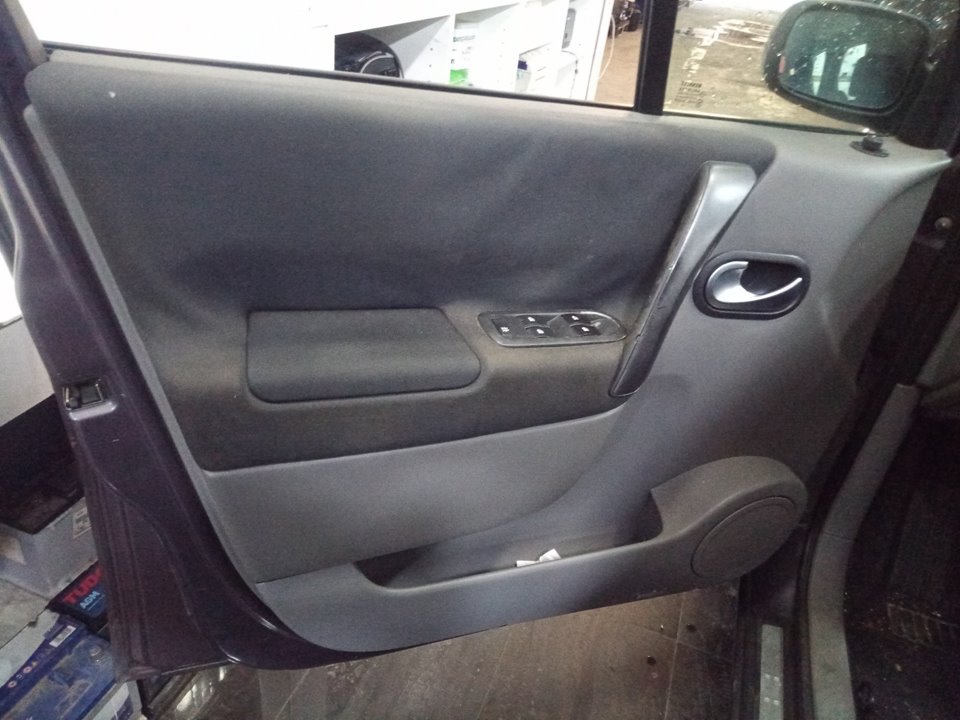RENAULT SCENIC II Confort Authentique Motor 1,6 Ltr. - 83 kW 16V
