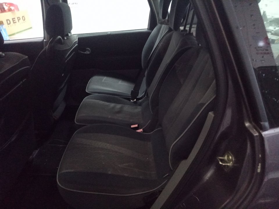 RENAULT SCENIC II Confort Authentique Motor 1,6 Ltr. - 83 kW 16V
