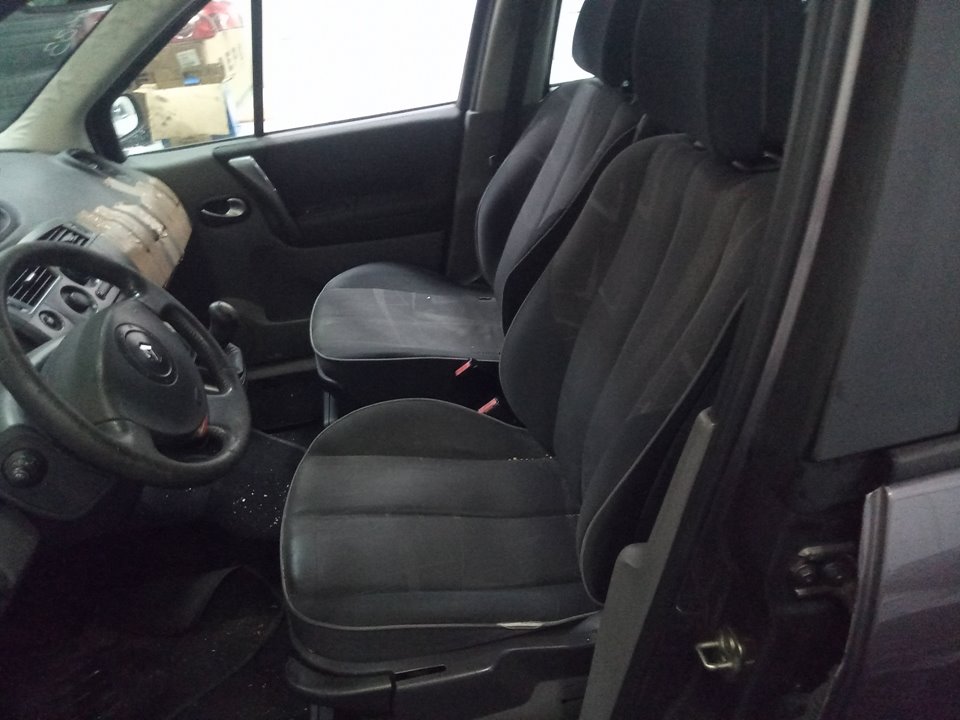 RENAULT SCENIC II Confort Authentique Motor 1,6 Ltr. - 83 kW 16V