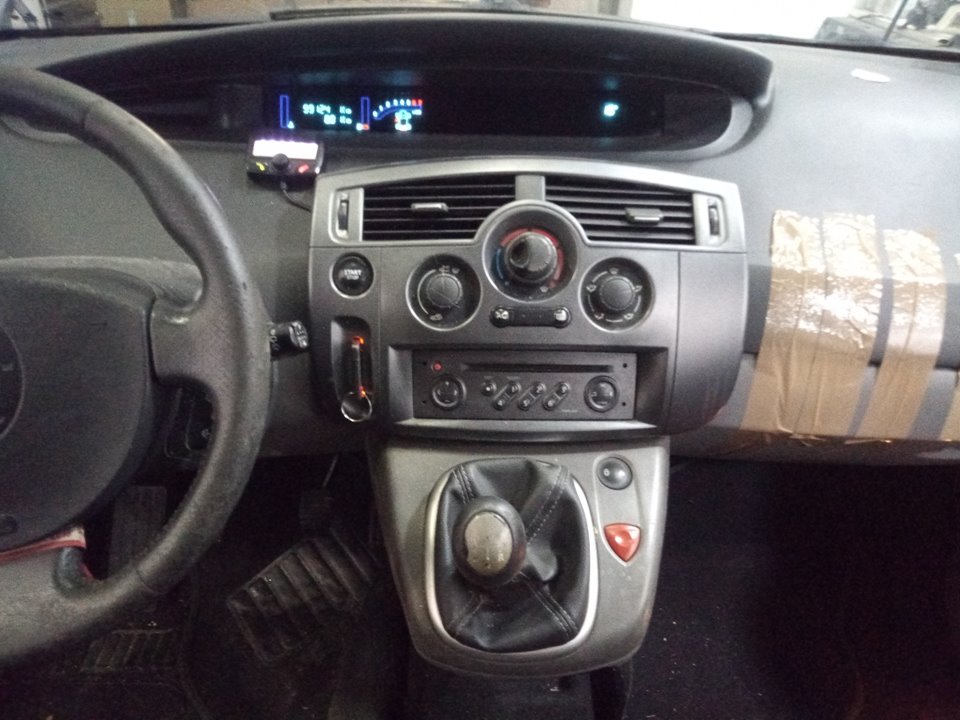 RENAULT SCENIC II Confort Authentique Motor 1,6 Ltr. - 83 kW 16V