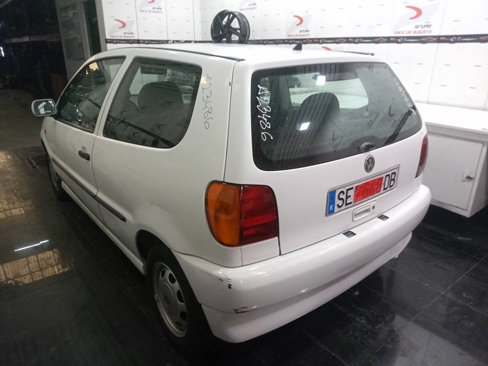 VOLKSWAGEN POLO BERLINA (6N1) Básico Motor 1,4 Ltr. - 44 kW