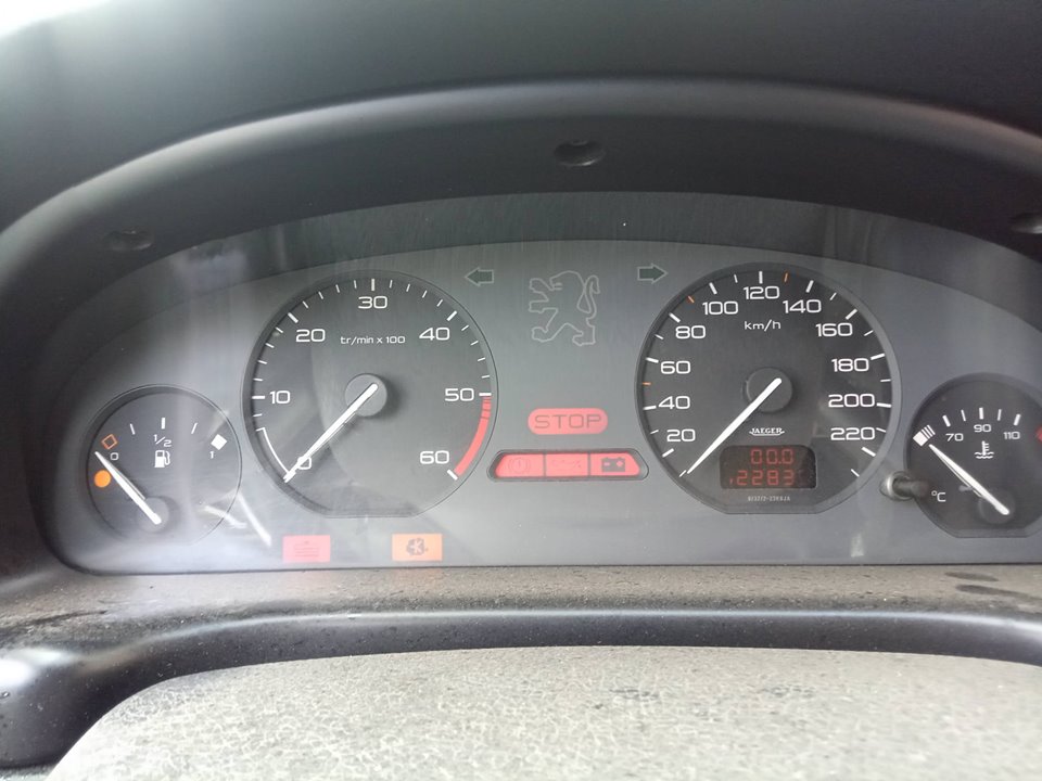 PEUGEOT 406 BERLINA (S1/S2) STDT Motor 2,1 Ltr. - 80 kW Turbodiesel CAT
