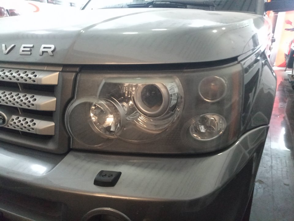 LAND ROVER RANGE ROVER SPORT V6 TD HSE Motor 2,7 Ltr. - 140 kW Td V6 CAT