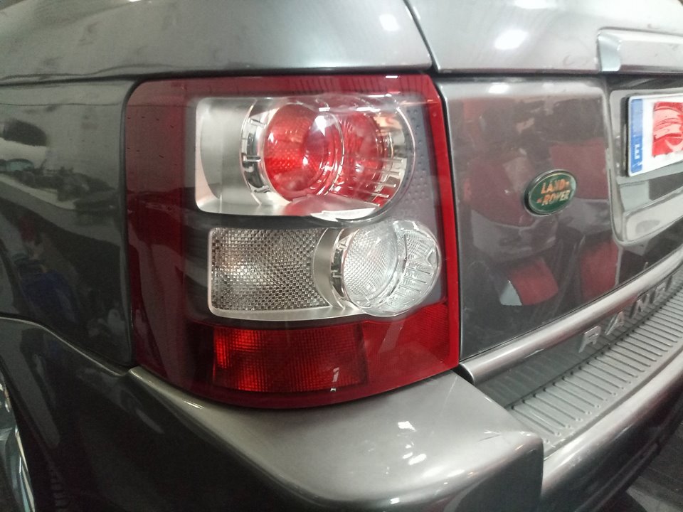 LAND ROVER RANGE ROVER SPORT V6 TD HSE Motor 2,7 Ltr. - 140 kW Td V6 CAT