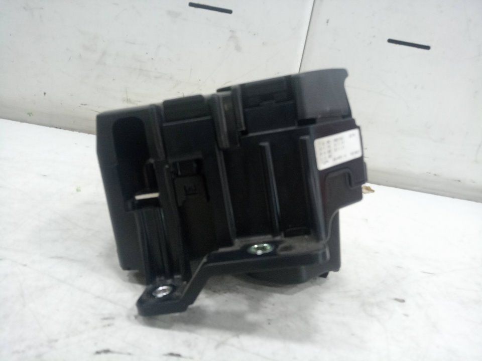 CAJA RELES / FUSIBLES KIA NIRO Business