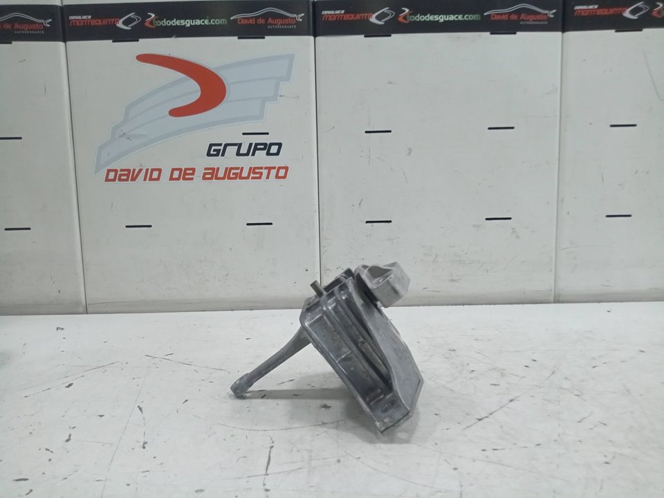 TACO MOTOR DERECHO KIA NIRO Business
