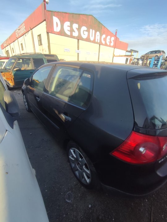 VOLKSWAGEN GOLF V BERLINA (1K1) Conceptline (E) Motor 1,9 Ltr. - 77 kW TDI