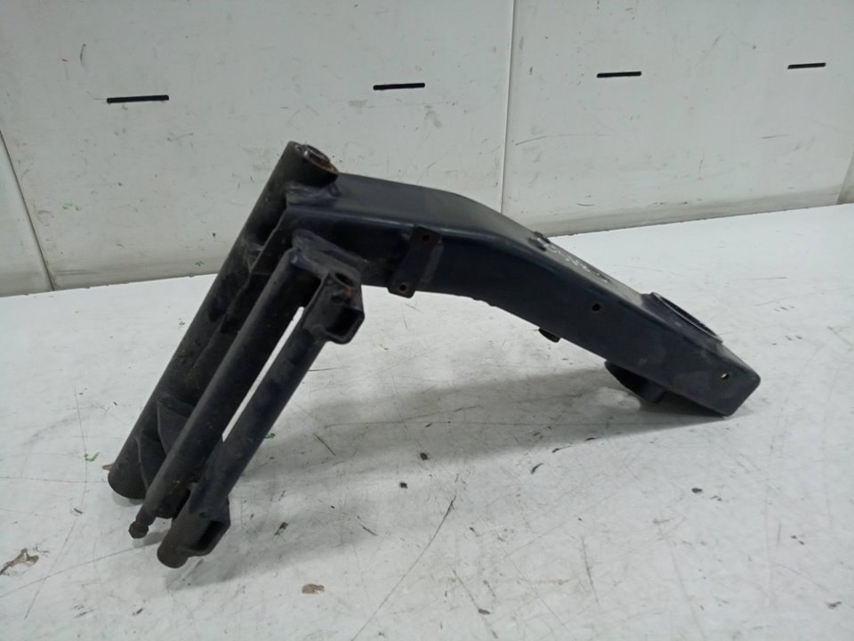 SOPORTE SCUTUM SILENCE S02/ 10 / 4    |   01.21 - 12.21
