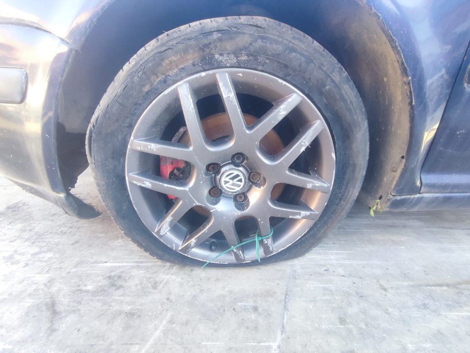VOLKSWAGEN GOLF IV BERLINA (1J1) Advance Motor 1,9 Ltr. - 81 kW TDI