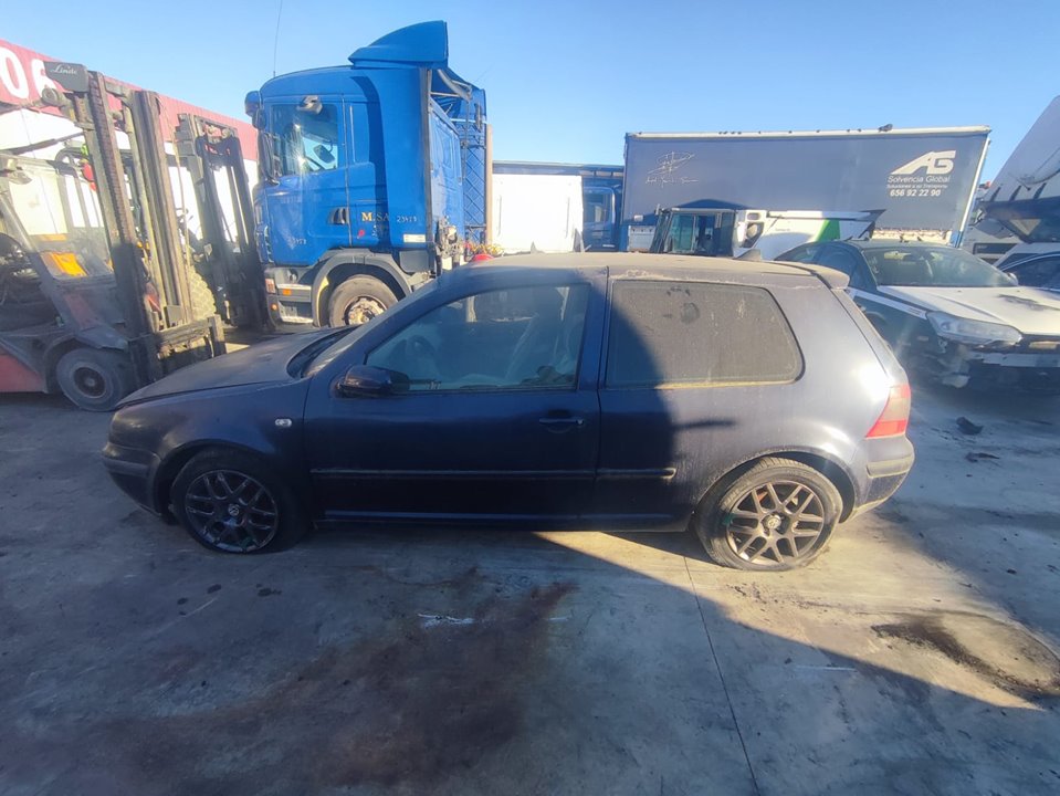 VOLKSWAGEN GOLF IV BERLINA (1J1) Advance Motor 1,9 Ltr. - 81 kW TDI