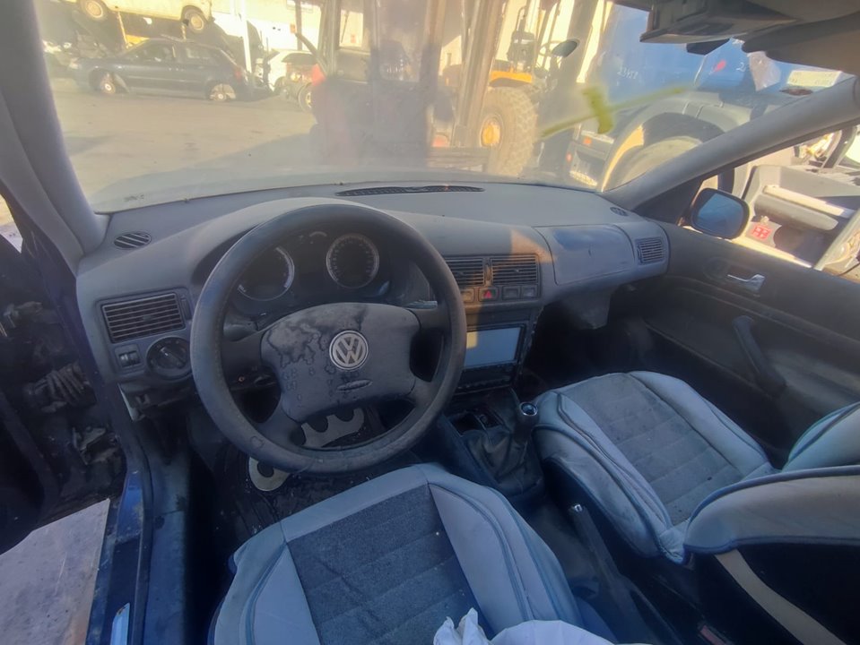 VOLKSWAGEN GOLF IV BERLINA (1J1) Advance Motor 1,9 Ltr. - 81 kW TDI