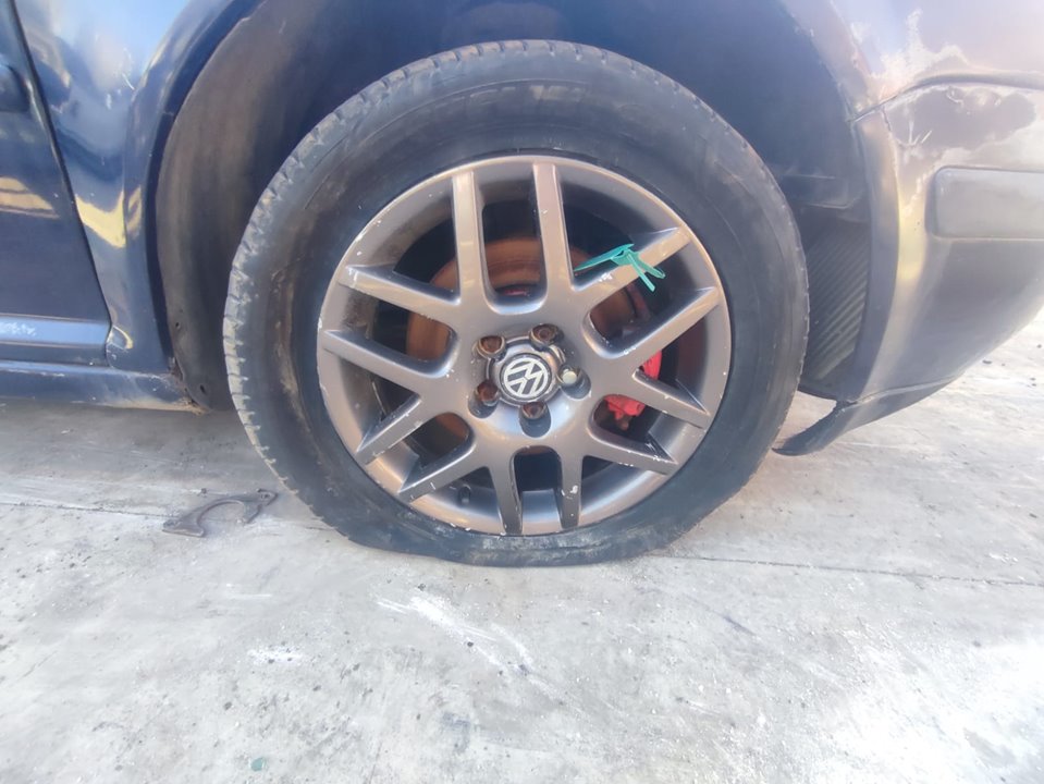 VOLKSWAGEN GOLF IV BERLINA (1J1) Advance Motor 1,9 Ltr. - 81 kW TDI