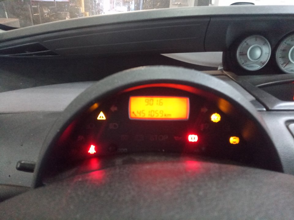 CITROEN C8 HDi 120 Premier Motor 2,0 Ltr. - 88 kW HDi CAT (RHK / DW10UTED4)