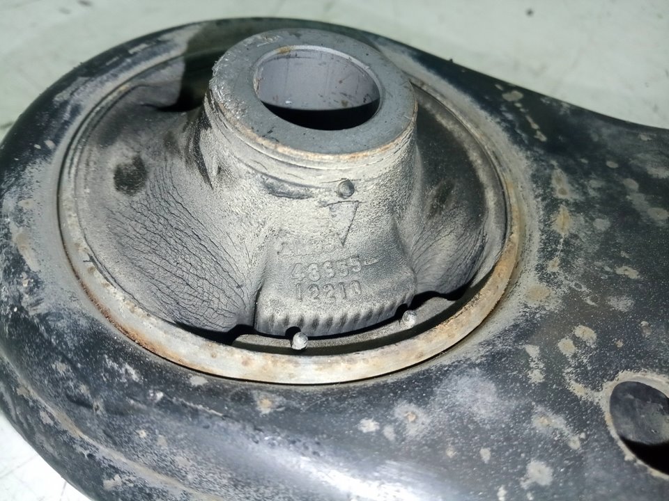 BRAZO SUSPENSION INFERIOR DELANTERO IZQUIERDO LEXUS CT 200h   |   01.13 - 12.20