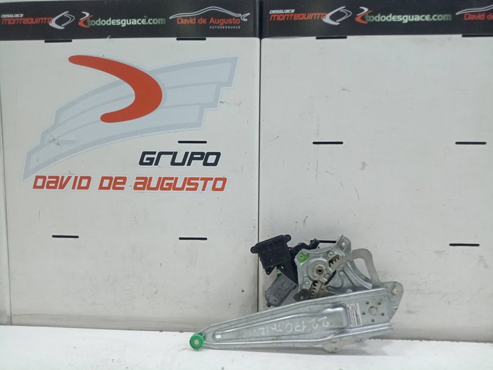 ELEVALUNAS TRASERO IZQUIERDO