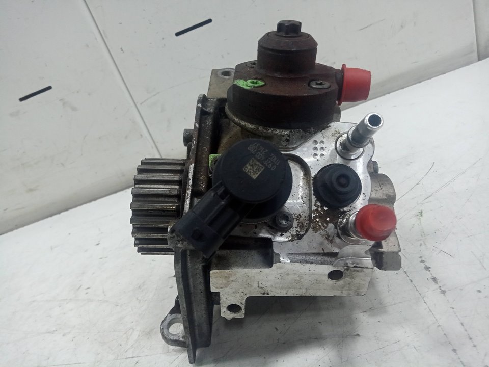 BOMBA INYECTORA CITROEN C4 LIM. Business
