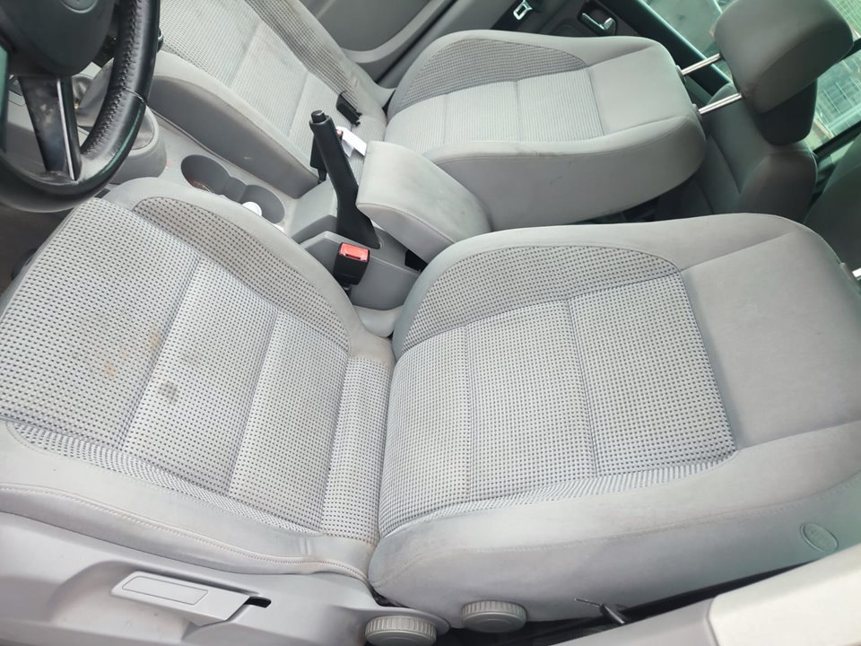 VOLKSWAGEN TOURAN (1T1) Advance Motor 2,0 Ltr. - 100 kW TDI