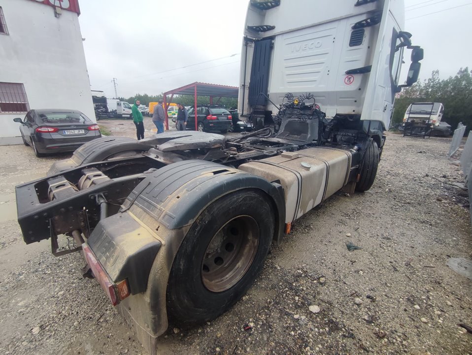 MANGUETA TRASERA DERECHA IVECO STRALIS (AS) FSA T/FP LT 4x2 Gran espacio
