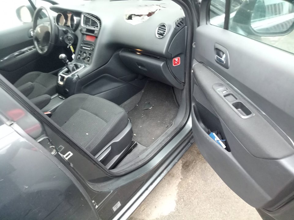 PEUGEOT 5008 Premium Motor 2,0 Ltr. - 110 kW 16V HDi FAP CAT (RHE / DW10CTED4)