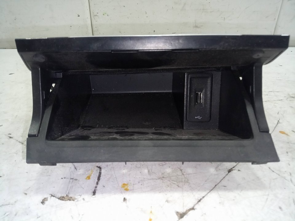 CAJON PORTAOBJETOS VOLKSWAGEN GOLF VII LIM. (BQ1) Advance