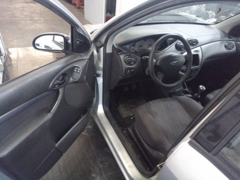 FORD FOCUS BERLINA (CAK) Ambiente Motor 1,6 Ltr. - 74 kW 16V CAT