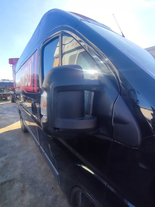 PEUGEOT BOXER CAJA CERRADA 335 L3 BlueHDi 130 Cargo Edition mit Ladebordwand Motor 2,0 Ltr. - 96 kW Blue-HDI FAP CAT