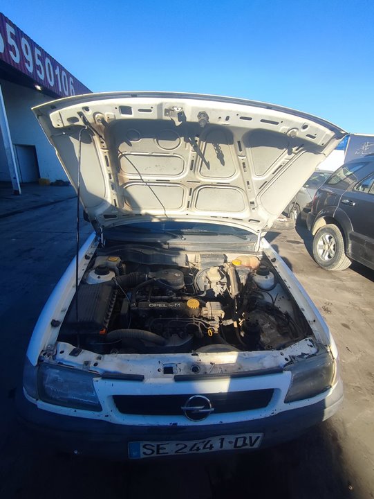 OPEL ASTRA F BERLINA Básico Motor 1,6 Ltr. - 55 kW