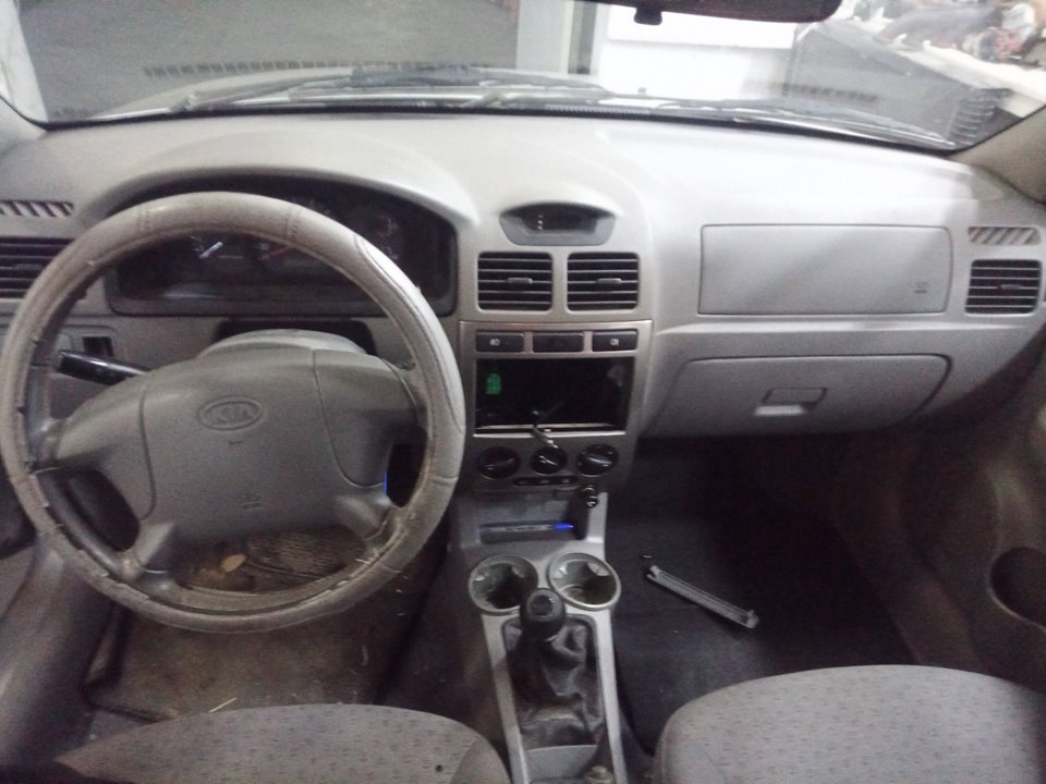 KIA RIO Ipanema Berlina Motor 1,5 Ltr. - 71 kW CAT