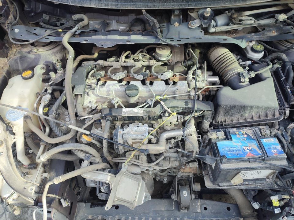 CAJA RELES / FUSIBLES TOYOTA VERSO Active