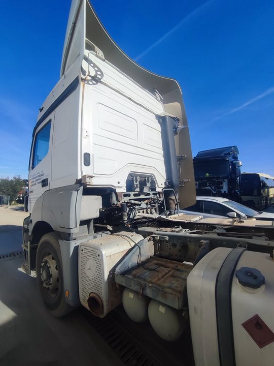MERCEDES-BENZ AXOR 2 C 4-ACHSER 32T BM 942 (09.04->) 3243  8x4/4   OM 457 LA L (Largo) Motor 12,0 Ltr. - 315 kW R6 Diesel (OM 457 LA)