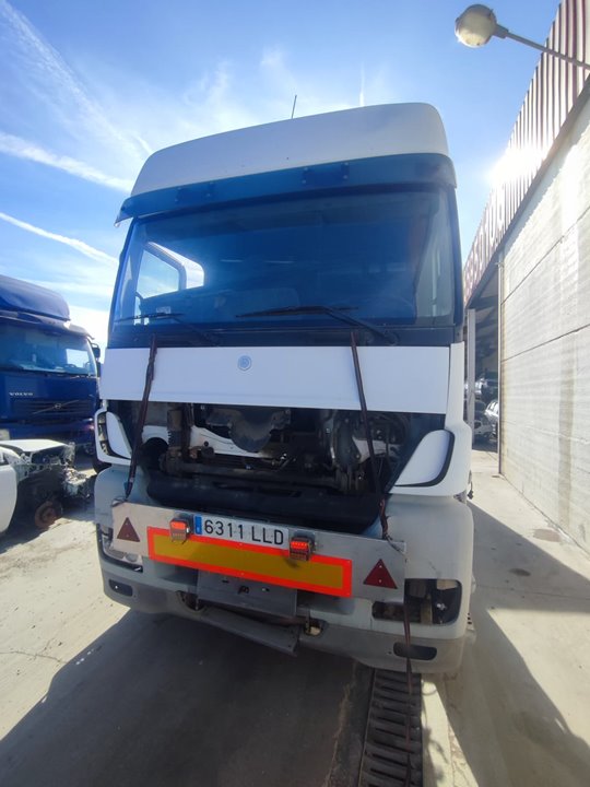 MERCEDES-BENZ AXOR 2 C 4-ACHSER 32T BM 942 (09.04->) 3243  8x4/4   OM 457 LA L (Largo) Motor 12,0 Ltr. - 315 kW R6 Diesel (OM 457 LA)