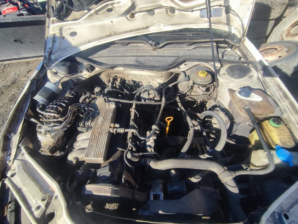 AUDI 100 BERLINA (C4) Básico Motor 2,3 Ltr. - 98 kW