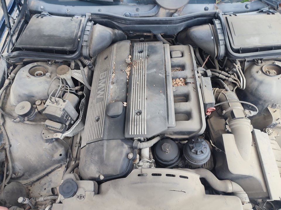 BMW SERIE 5 BERLINA (E39) *