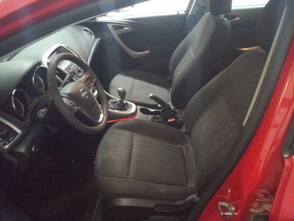 OPEL ASTRA J LIM. Cosmo Motor 1,7 Ltr. - 81 kW 16V CDTI