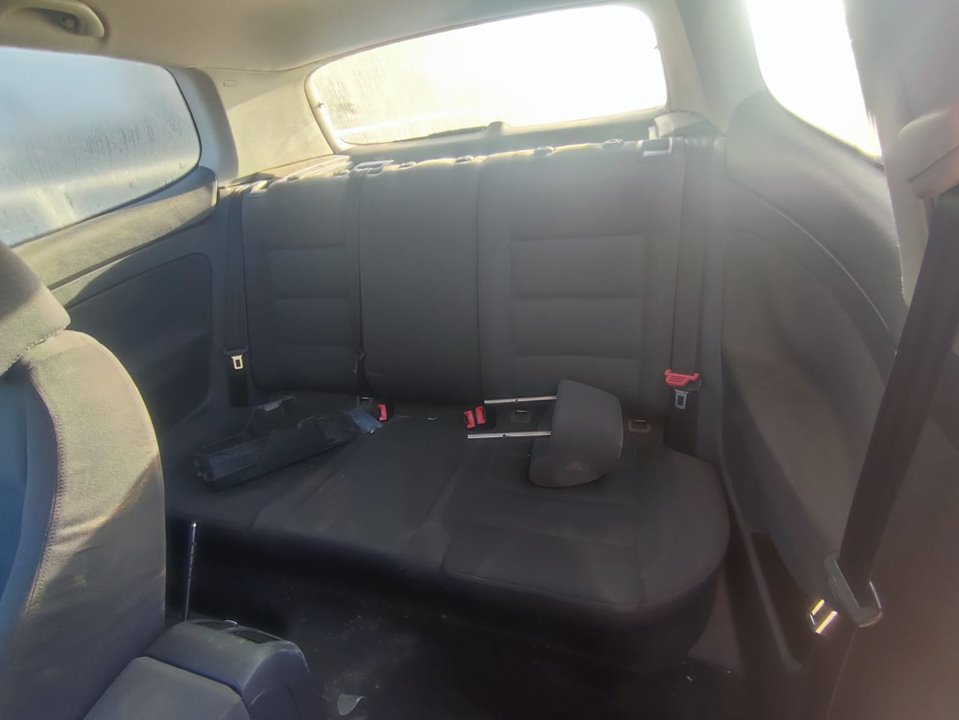 VOLKSWAGEN GOLF V BERLINA (1K1) Conceptline (E) Motor 1,9 Ltr. - 77 kW TDI