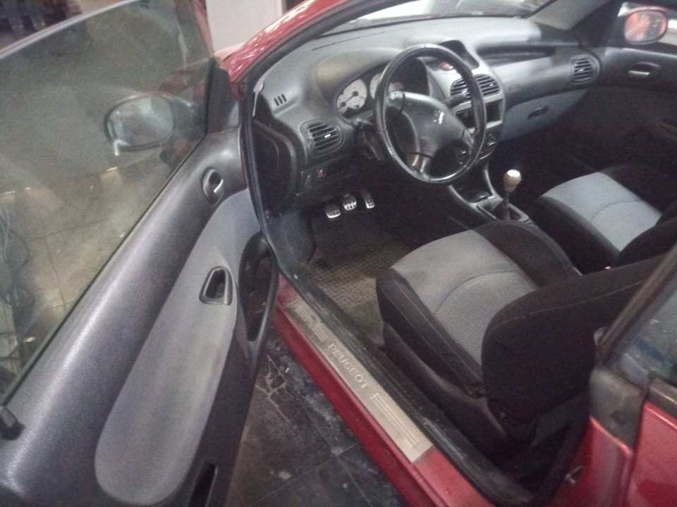 PEUGEOT 206 CC CC Motor 1,6 Ltr. - 80 kW 16V CAT