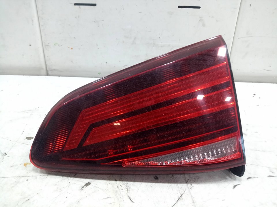 PILOTO INTERIOR TRASERO DERECHO VOLKSWAGEN GOLF VII LIM. (BQ1) Advance