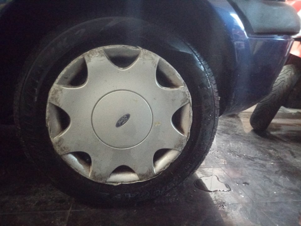 FORD FIESTA (CBK) Ambiente Motor 1,3 Ltr. - 44 kW CAT