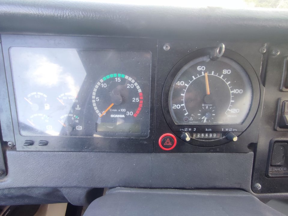 SCANIA SERIE 4 (P/R 124 C) * DSC12