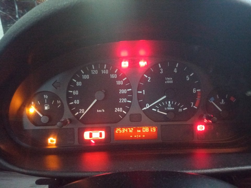 BMW SERIE 3 BERLINA (E46) 316i Motor 1,9 Ltr. - 77 kW CAT
