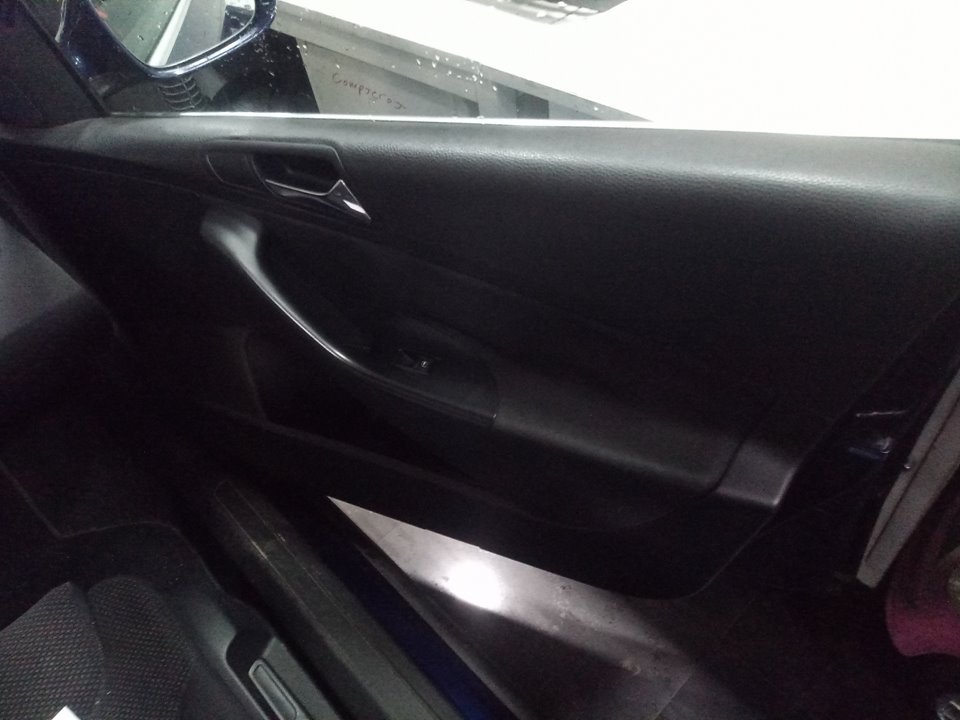 VOLKSWAGEN PASSAT BERLINA (3C2) Advance Motor 2,0 Ltr. - 103 kW TDI