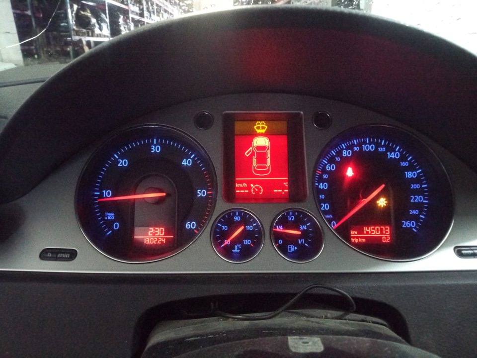 VOLKSWAGEN PASSAT BERLINA (3C2) Advance Motor 2,0 Ltr. - 103 kW TDI