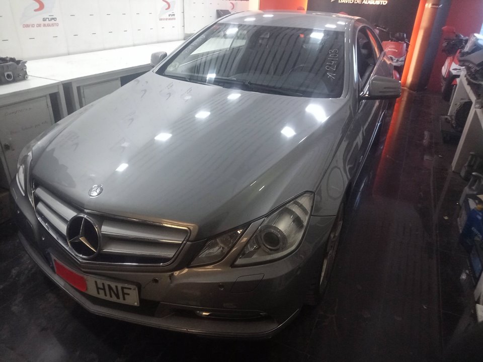 MERCEDES-BENZ CLASE CLK (W207) COUPE E 350 CDI BlueEfficiency (207.323) Motor 3,0 Ltr. - 195 kW CDI CAT