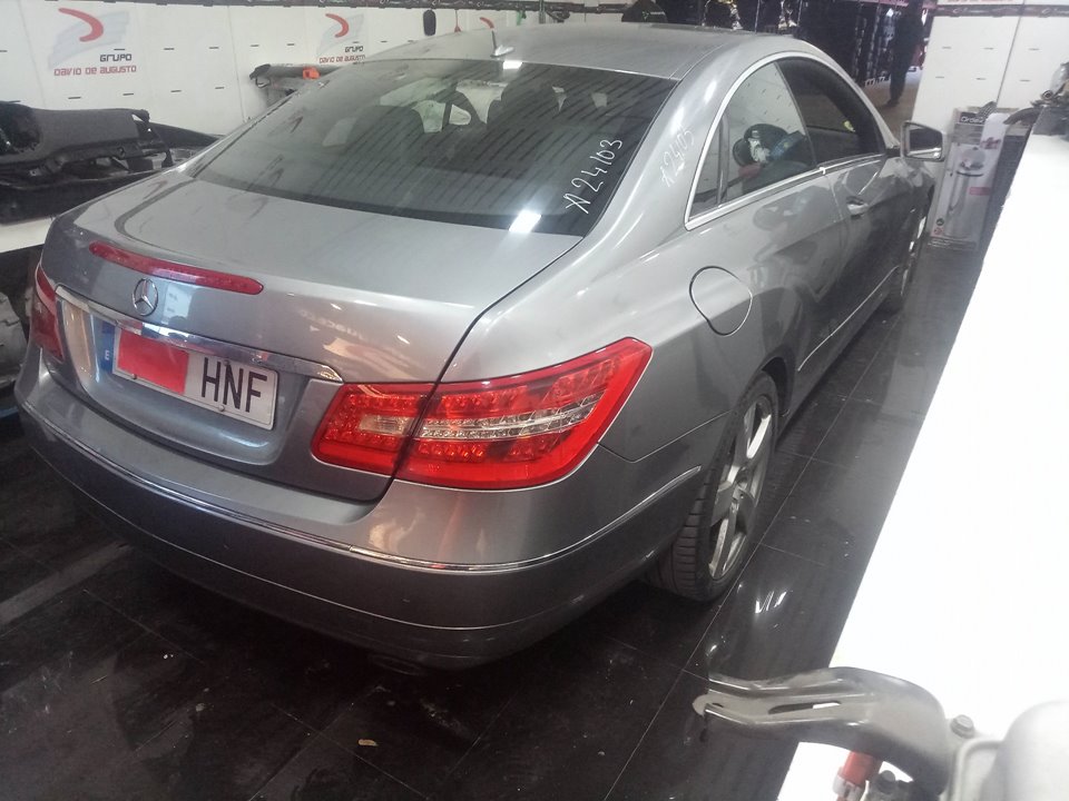 MERCEDES-BENZ CLASE CLK (W207) COUPE E 350 CDI BlueEfficiency (207.323) Motor 3,0 Ltr. - 195 kW CDI CAT