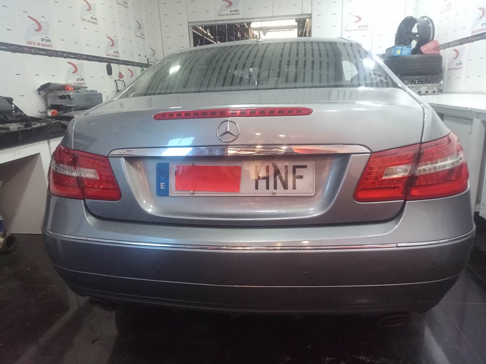 MERCEDES-BENZ CLASE CLK (W207) COUPE E 350 CDI BlueEfficiency (207.323) Motor 3,0 Ltr. - 195 kW CDI CAT