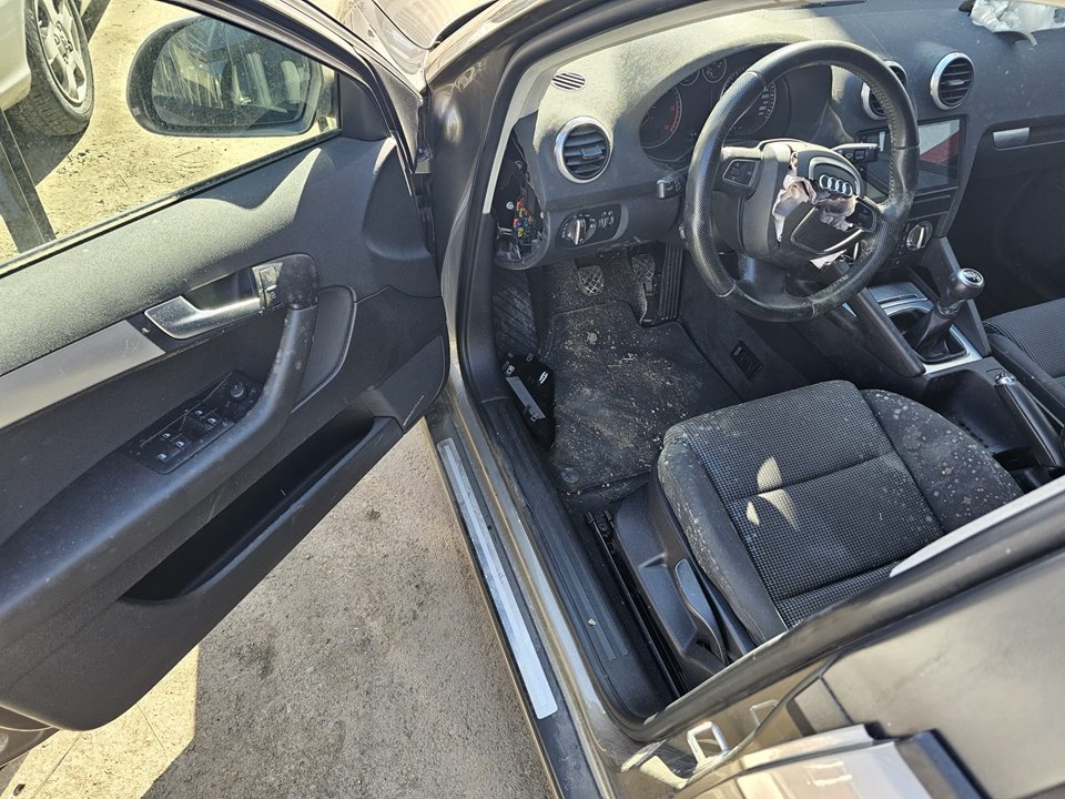 AUDI A3 SPORTBACK (8P) 2.0 TDI Ambiente (DPF) Motor 2,0 Ltr. - 103 kW TDI