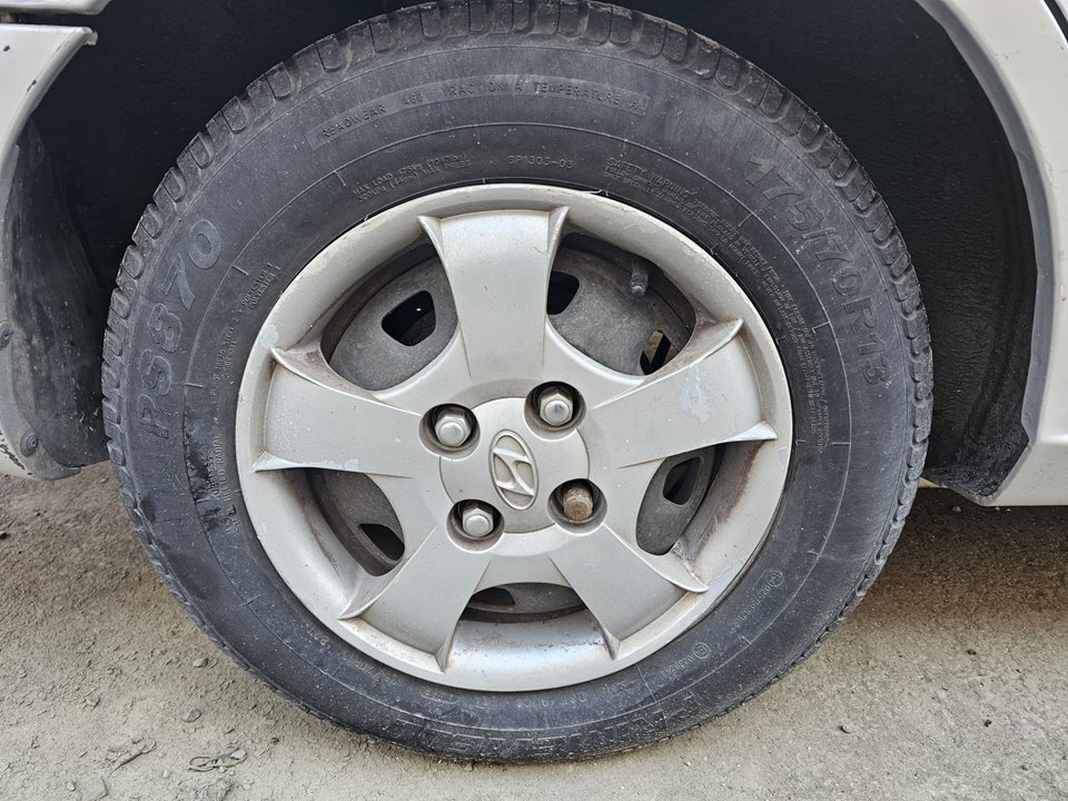 HYUNDAI ACCENT (LC) GL 4P Motor 1,3 Ltr. - 63 kW CAT