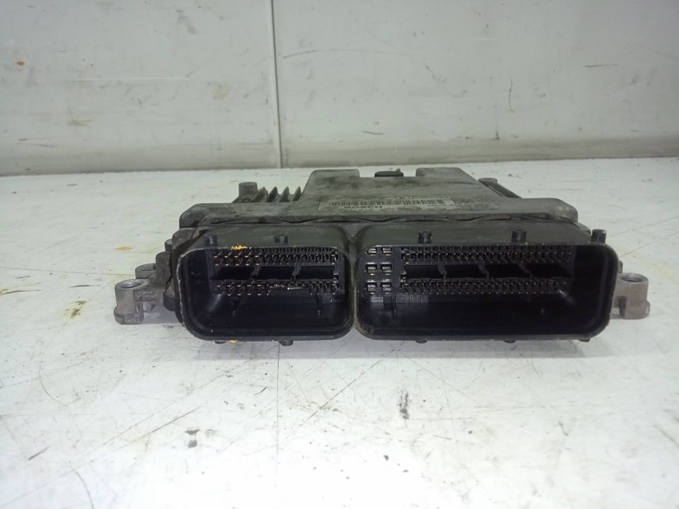 CENTRALITA MOTOR UCE IVECO DAILY CAJA CERRADA (2006 =>) *