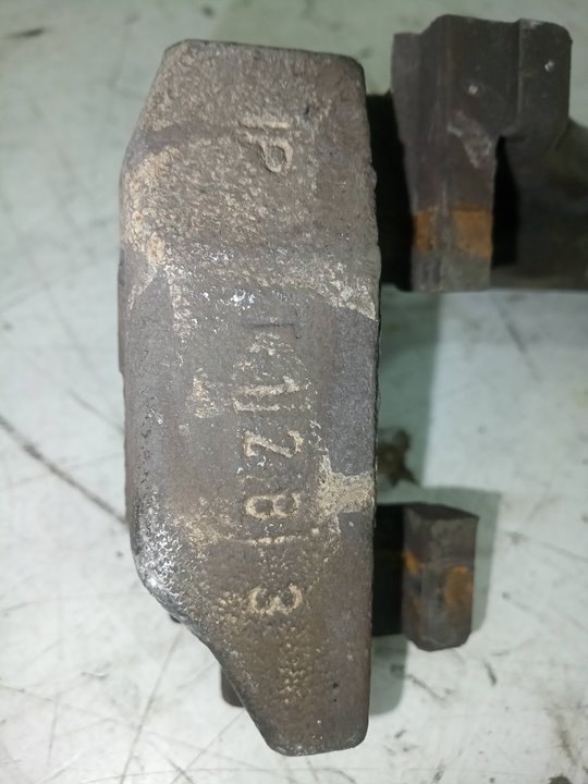 SOPORTE PINZA FRENO DELANTERO DERECHO JAGUAR XE Prestige