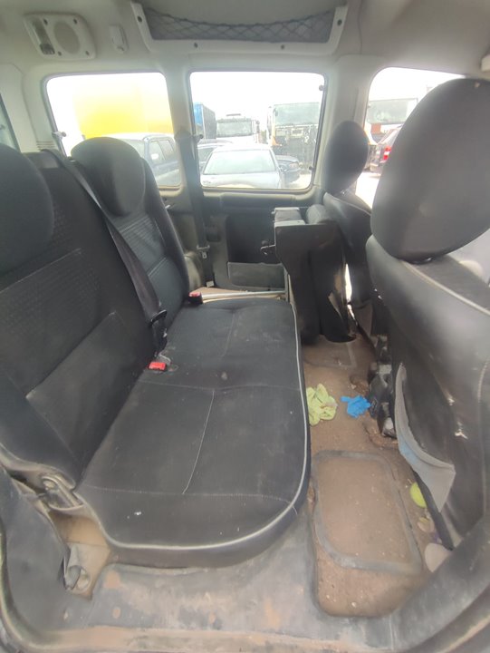PEUGEOT PARTNER (S2) Combiespace Motor 1,9 Ltr. - 51 kW Diesel